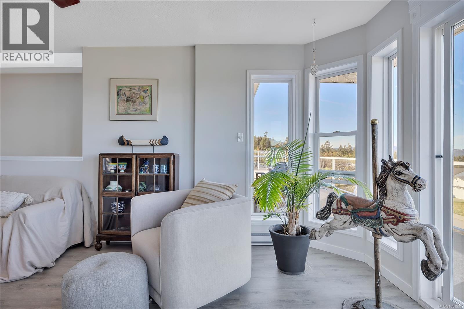 2145 Woodthrush Pl, Nanaimo