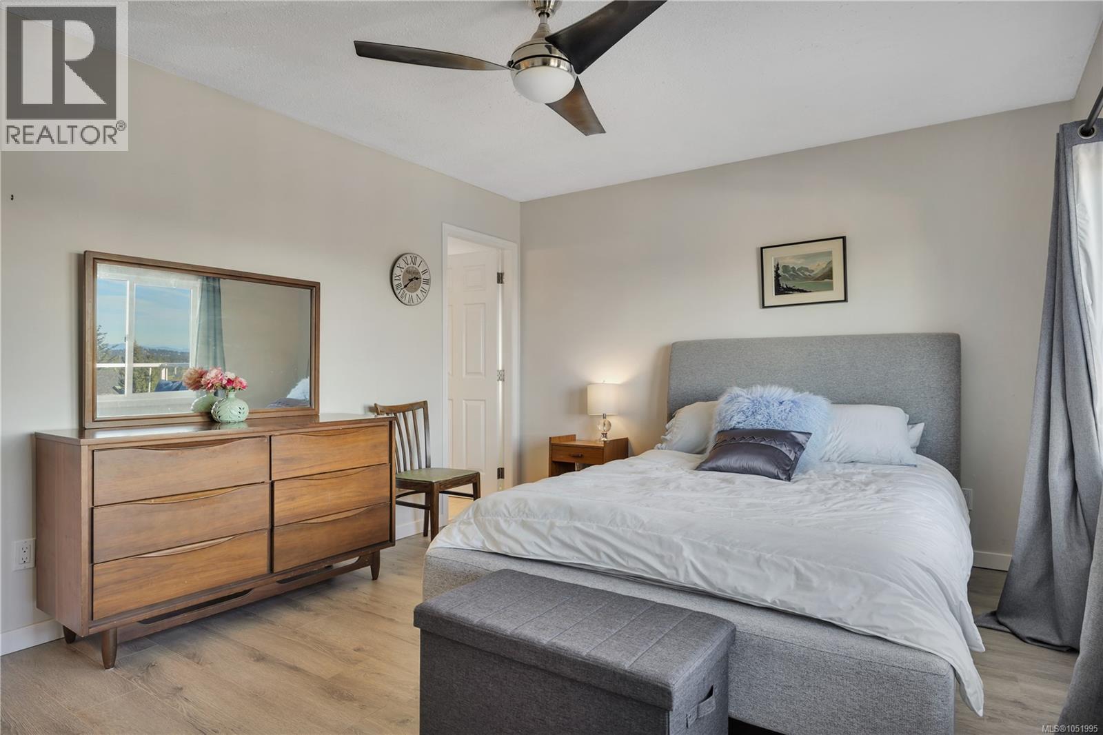2145 Woodthrush Pl - 27