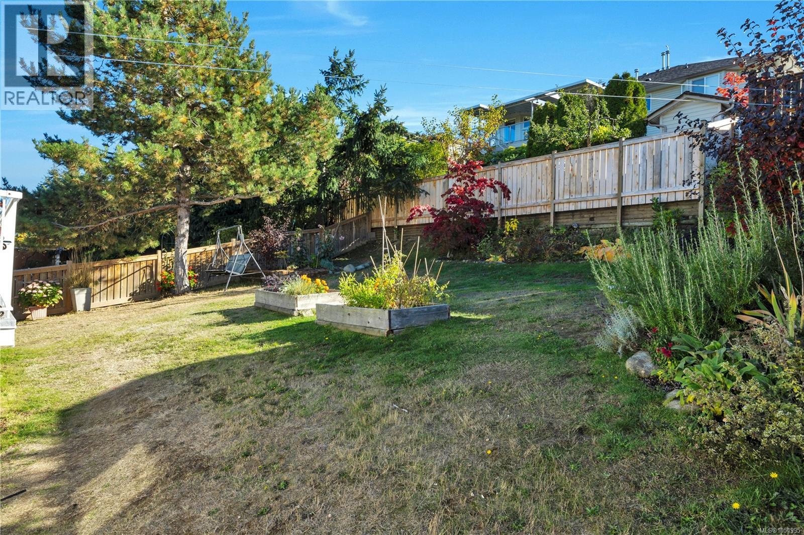 2145 Woodthrush Pl, Nanaimo