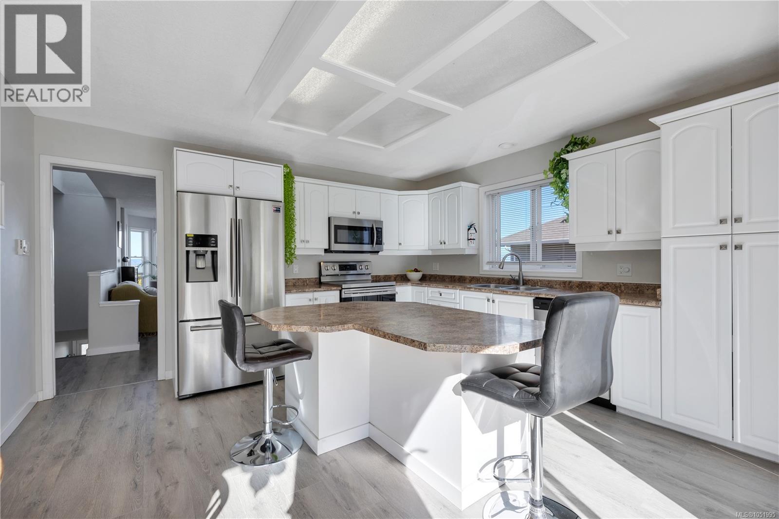 2145 Woodthrush Pl - 8