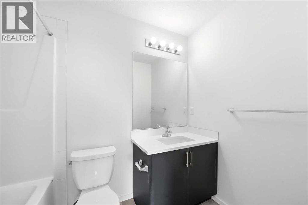 #1105 47 Creekview Gardens SW - 10