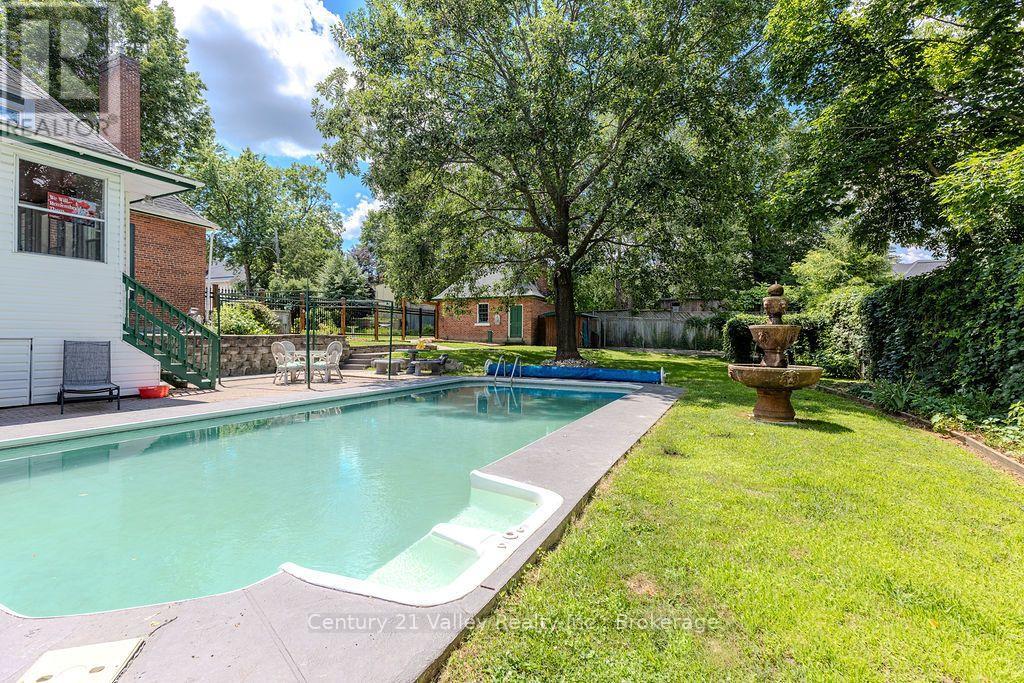 311 SUPPLE STREET - 6