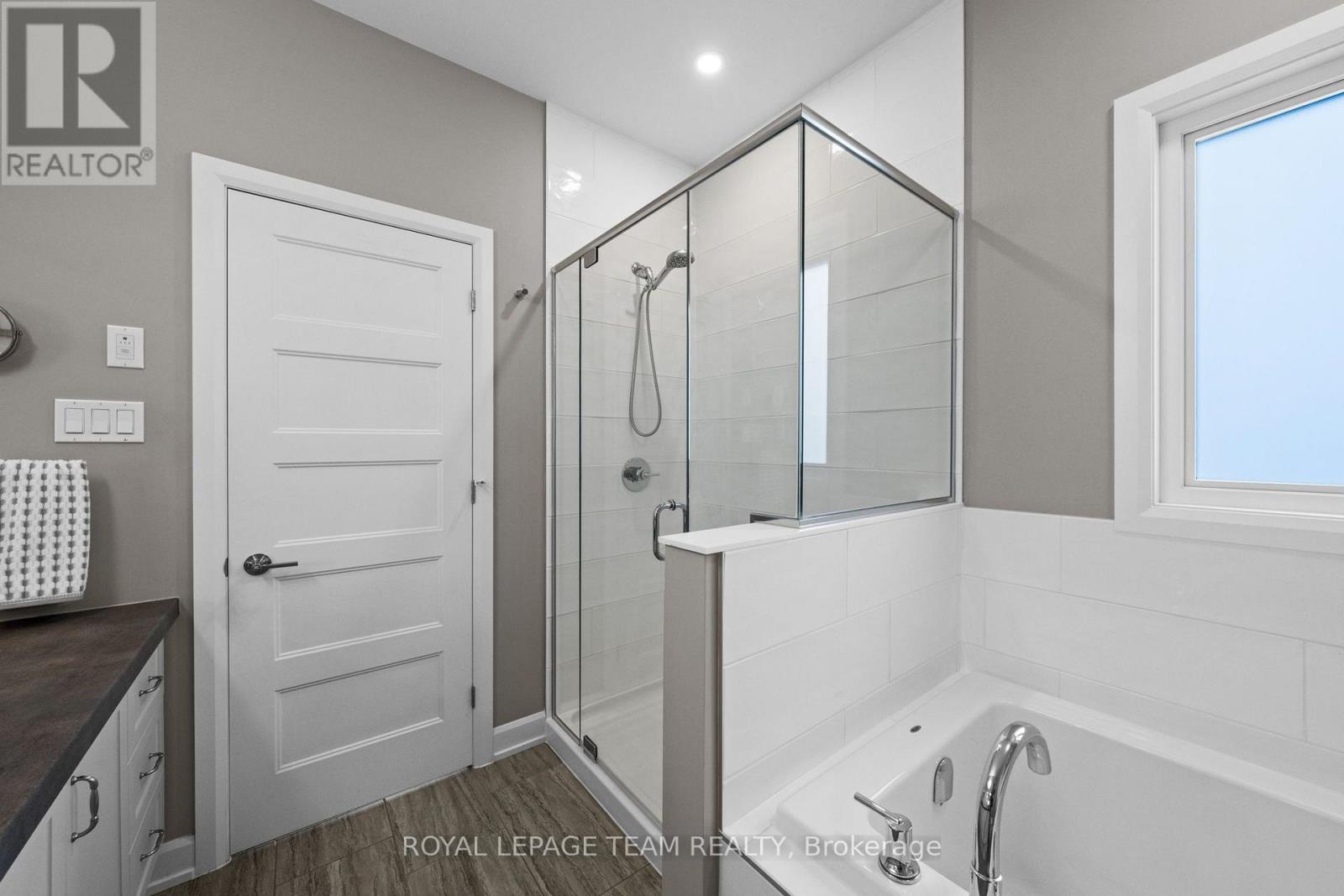 433 AURORA STREET - 24