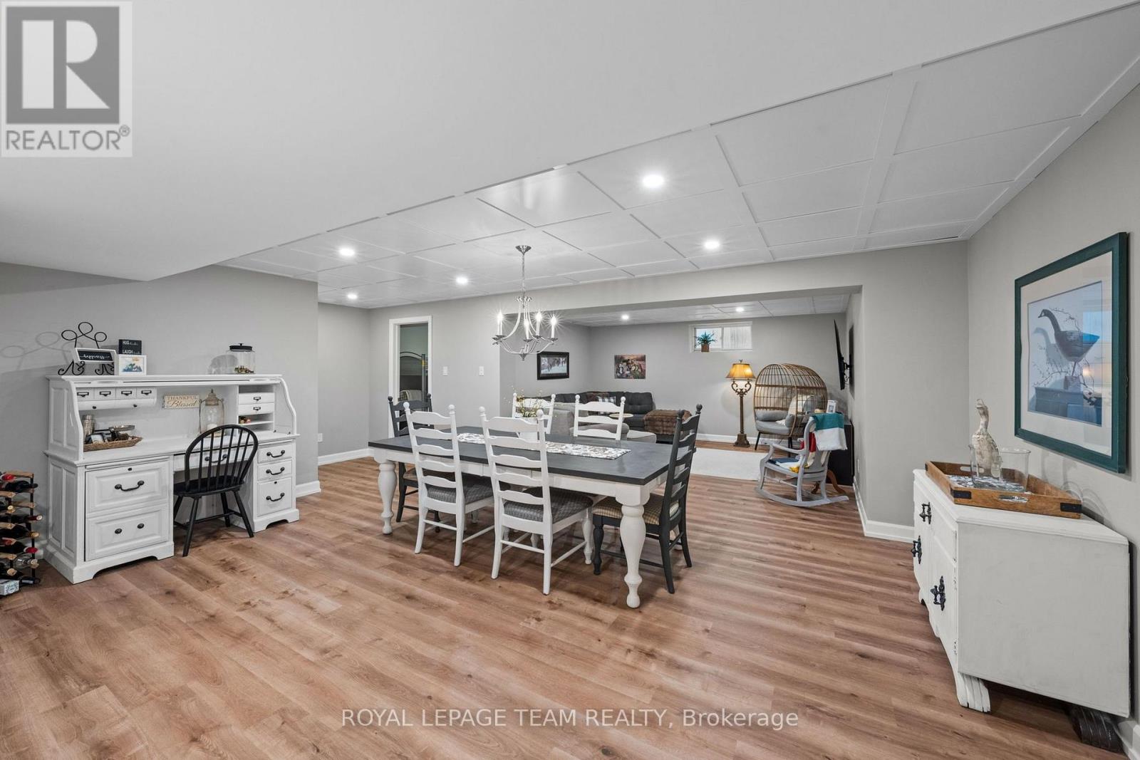 433 AURORA STREET - 32