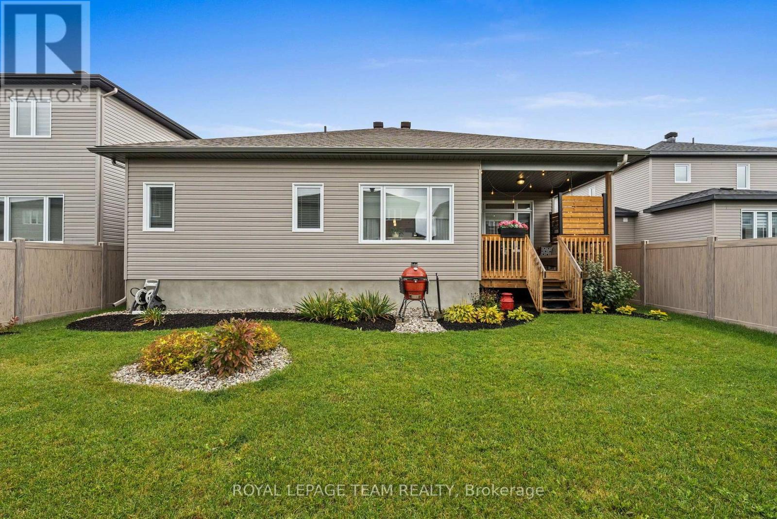 433 AURORA STREET - 40
