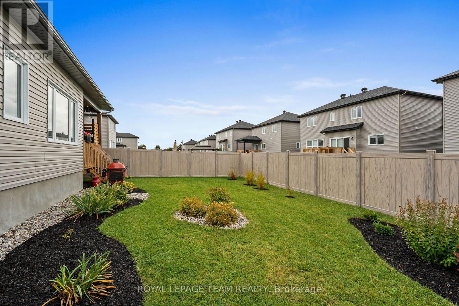 433 AURORA STREET - 42