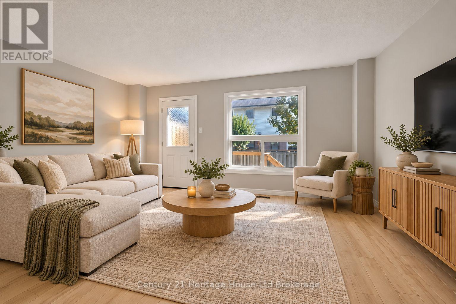 #2 1135 NELLIS STREET - Image 6