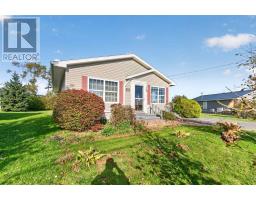 22 Seapine Court, East Royalty, PE C1C1R9 Photo 12