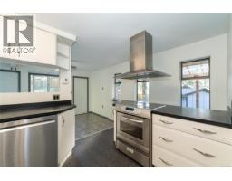 821 Ebadora Lane, Malahat, BC V0R2L0 Photo 13