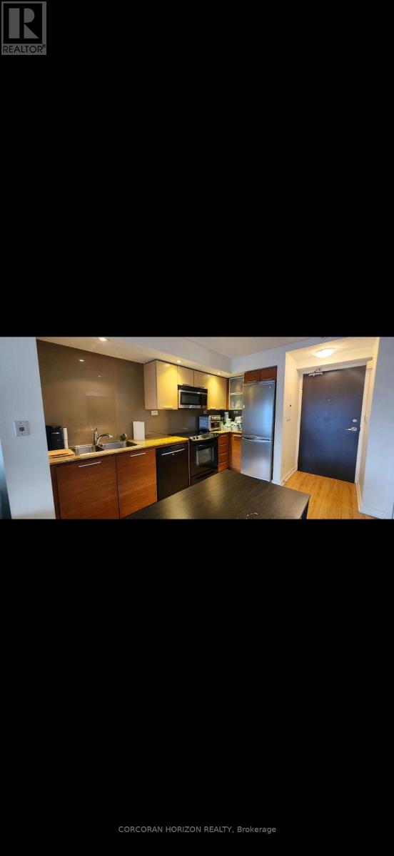25 Capreol Court — photo 10