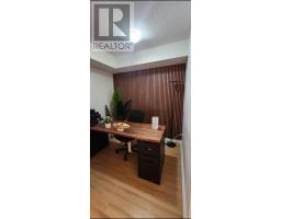 910 - 25 Capreol Court, Toronto, ON M5V3Z7 Photo 11