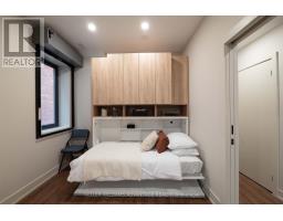 2 - 23 Ross Street, Toronto, ON M5T1Z8 Photo 9