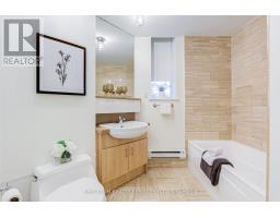 70 Alexander Street, Toronto, ON M4Y3B6 Photo 11