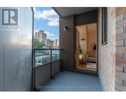 70 Alexander Street, Toronto, ON M4Y3B6 Photo 18
