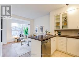70 Alexander Street, Toronto, ON M4Y3B6 Photo 6