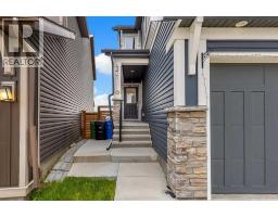 176 Howse Crescent NE - photo 3