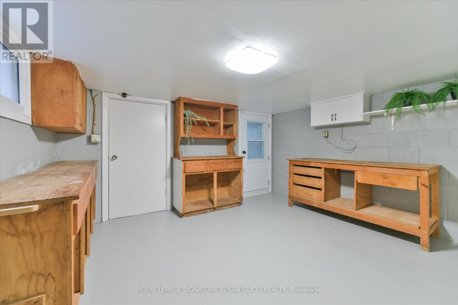 725 Sammon Avenue, Toronto, ON photo 24