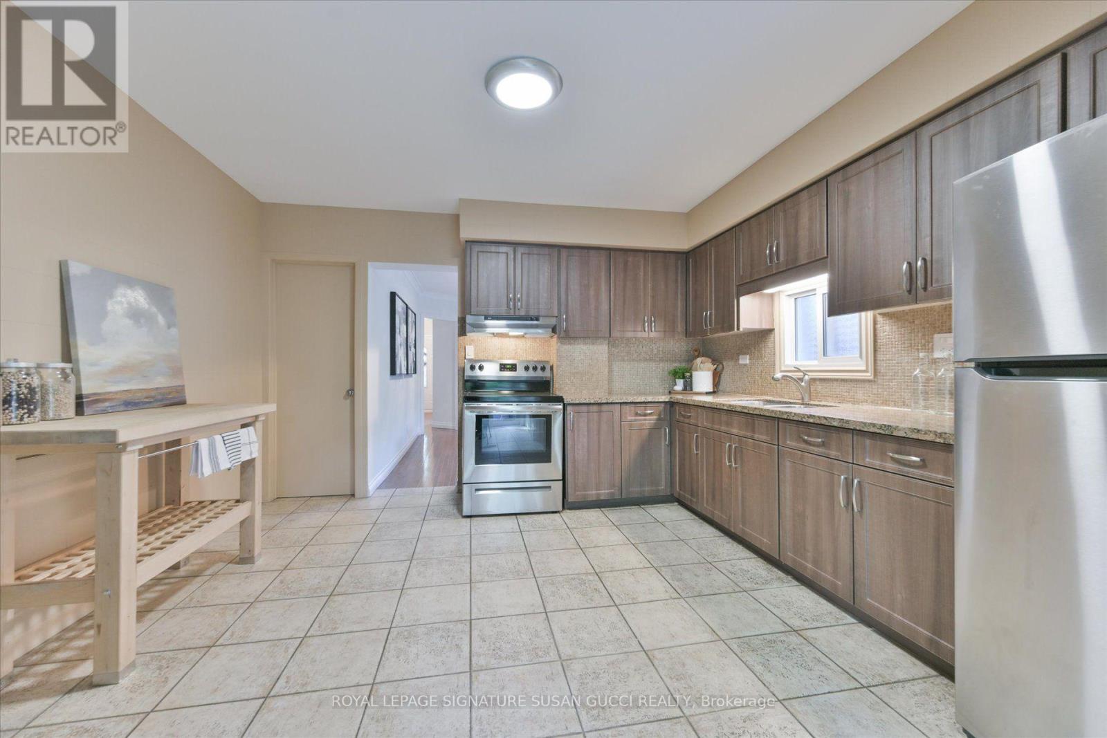 725 SAMMON AVENUE - 9