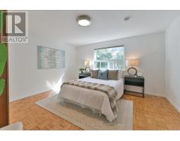 725 Sammon Avenue, Toronto, ON M4C2E3 Photo 15