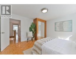 725 Sammon Avenue, Toronto, ON M4C2E3 Photo 16