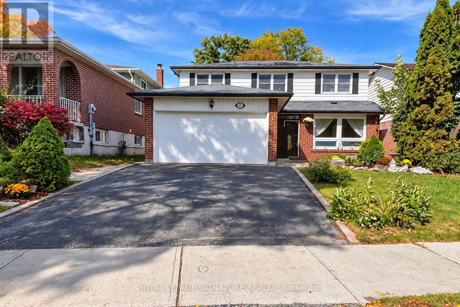 1476 FIELDLIGHT BOULEVARD, Pickering (Liverpool)