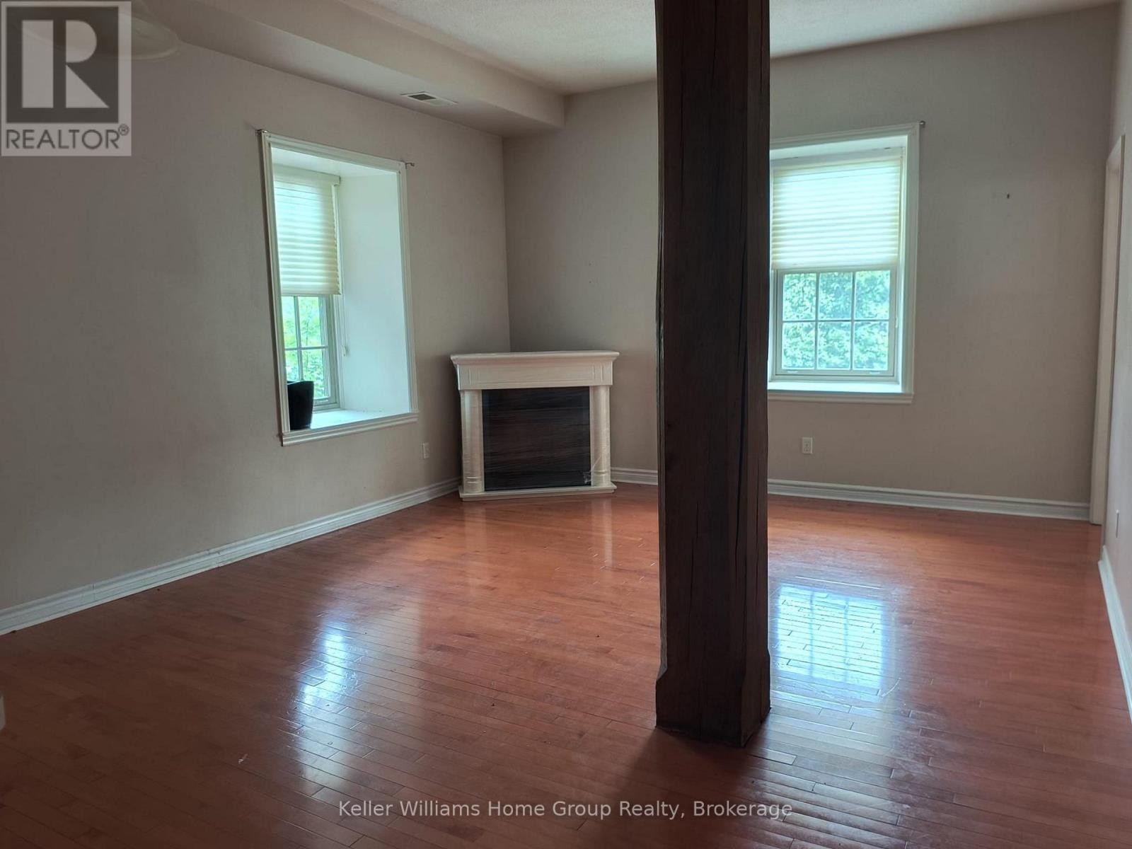 470 St Andrew Street East — photo 11