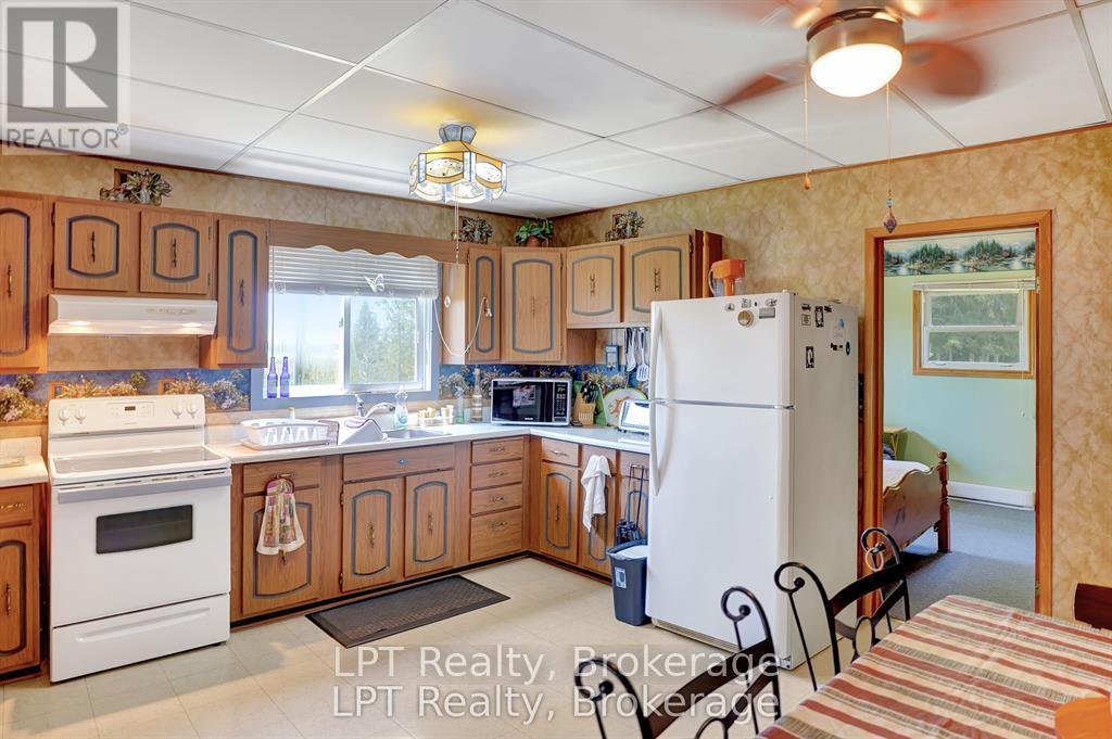 621 HURON ROAD - 10