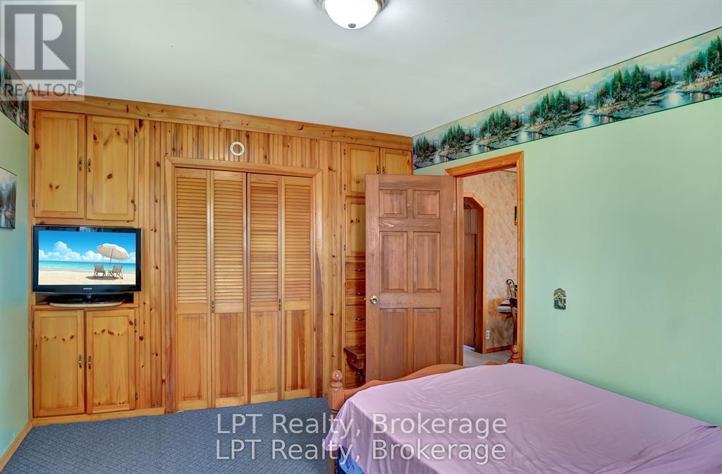 621 HURON ROAD - Image 16
