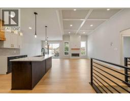 1027 Canyon Boulevard W - photo 8