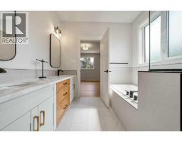 1027 Canyon Boulevard W - photo 22