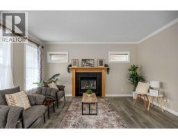 74 Ravenswynd Rise SE - photo 8