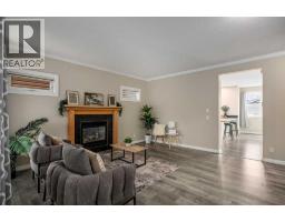 74 Ravenswynd Rise SE - photo 9