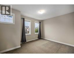 74 Ravenswynd Rise SE - photo 21