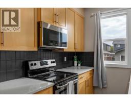 74 Ravenswynd Rise SE - photo 12