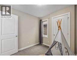74 Ravenswynd Rise SE - photo 28