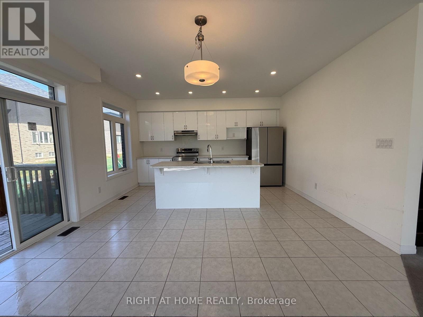 95 Hitchman Street — photo 19