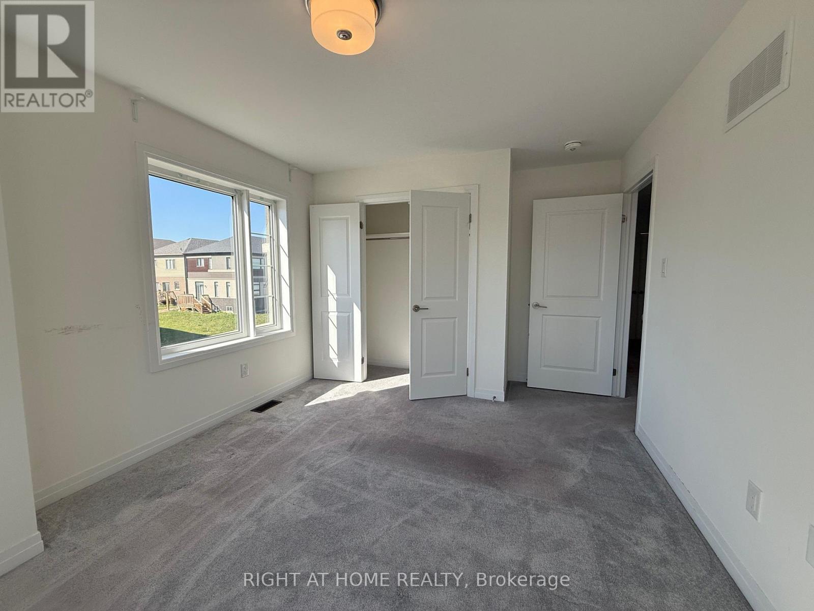 95 Hitchman Street — photo 8