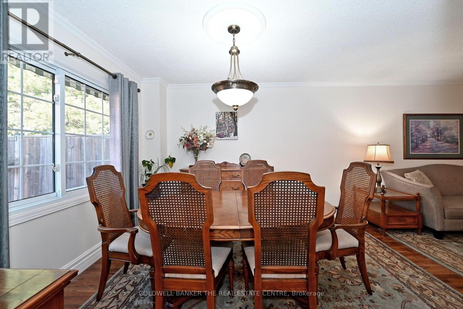 754 Shanahan Boulevard, Newmarket, ON photo 9