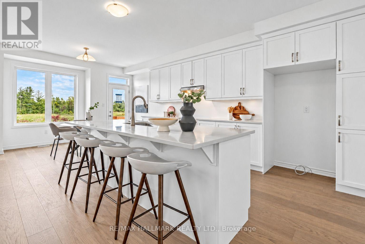 616 MIKA STREET - 16