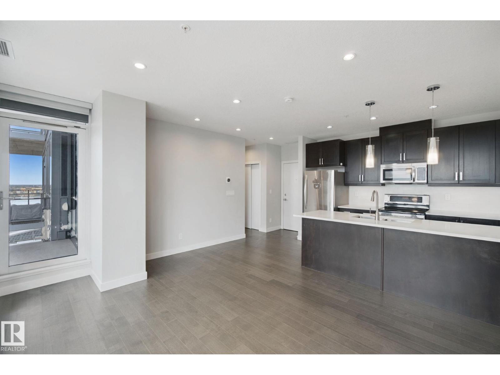 #1806 10238 103 ST NW - 9