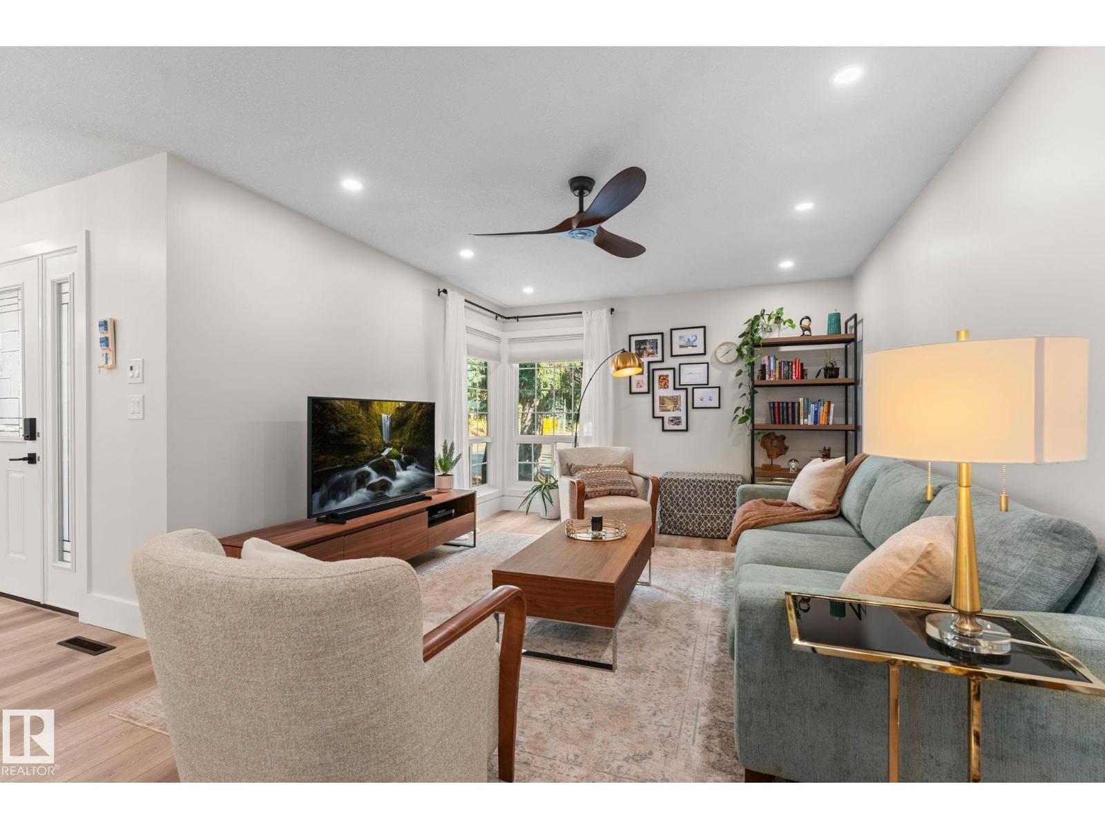 4032 121 ST NW - 19