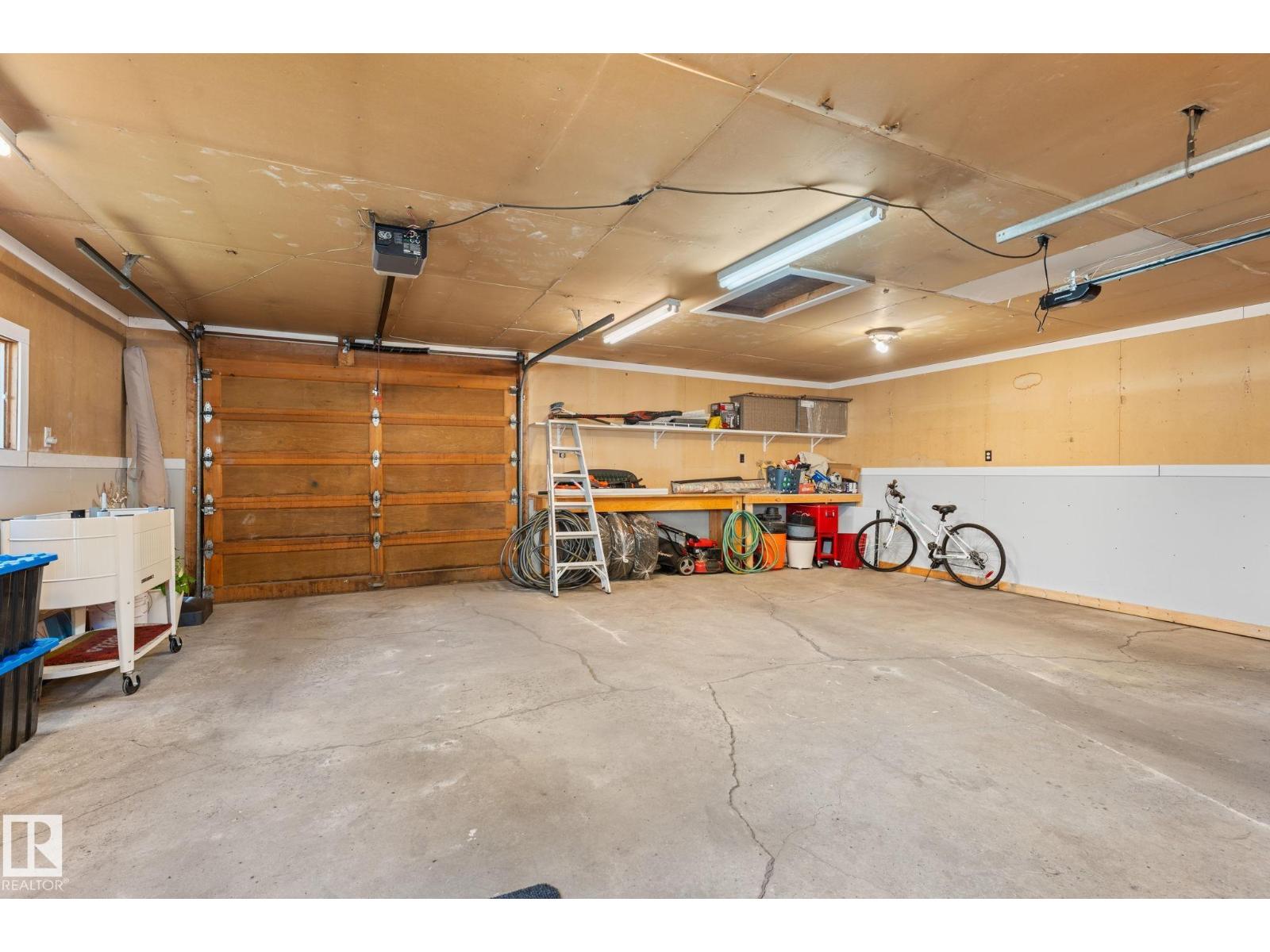 4032 121 ST NW - 60