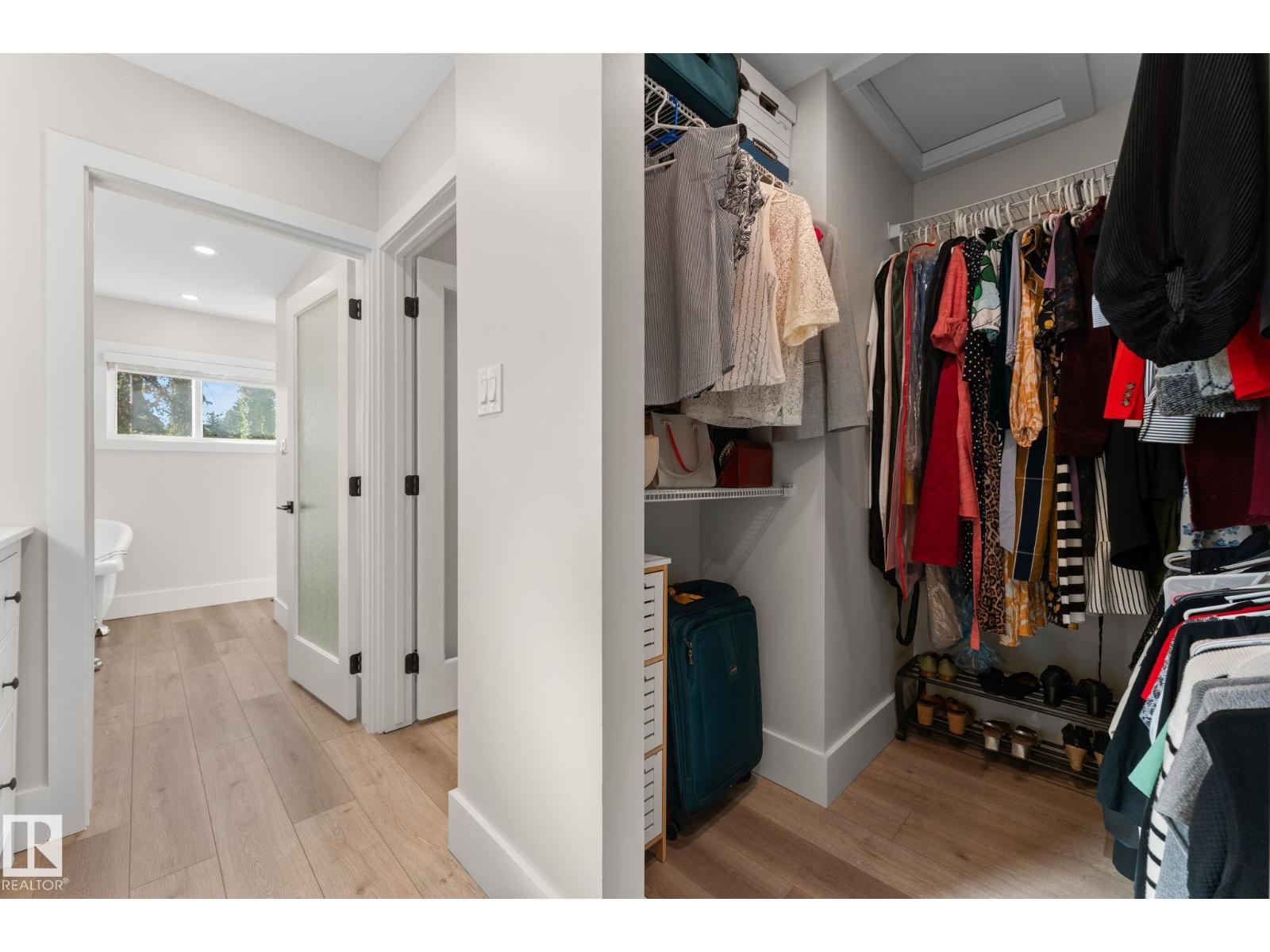 4032 121 ST NW - 26