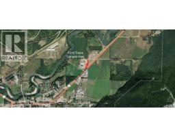 1310 Trans Canada Highway, Sicamous, BC V0E2V0 Photo 9