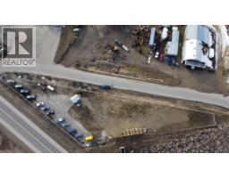 1310 Trans Canada Highway, Sicamous, BC V0E2V0 Photo 6