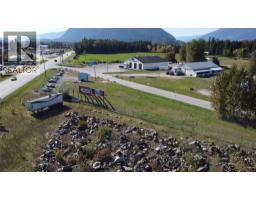 1310 Trans Canada Highway, Sicamous, BC V0E2V0 Photo 11