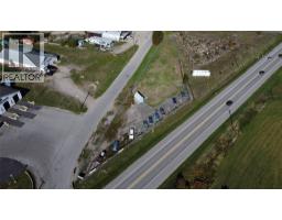 1310 Trans Canada Highway, Sicamous, BC V0E2V0 Photo 16
