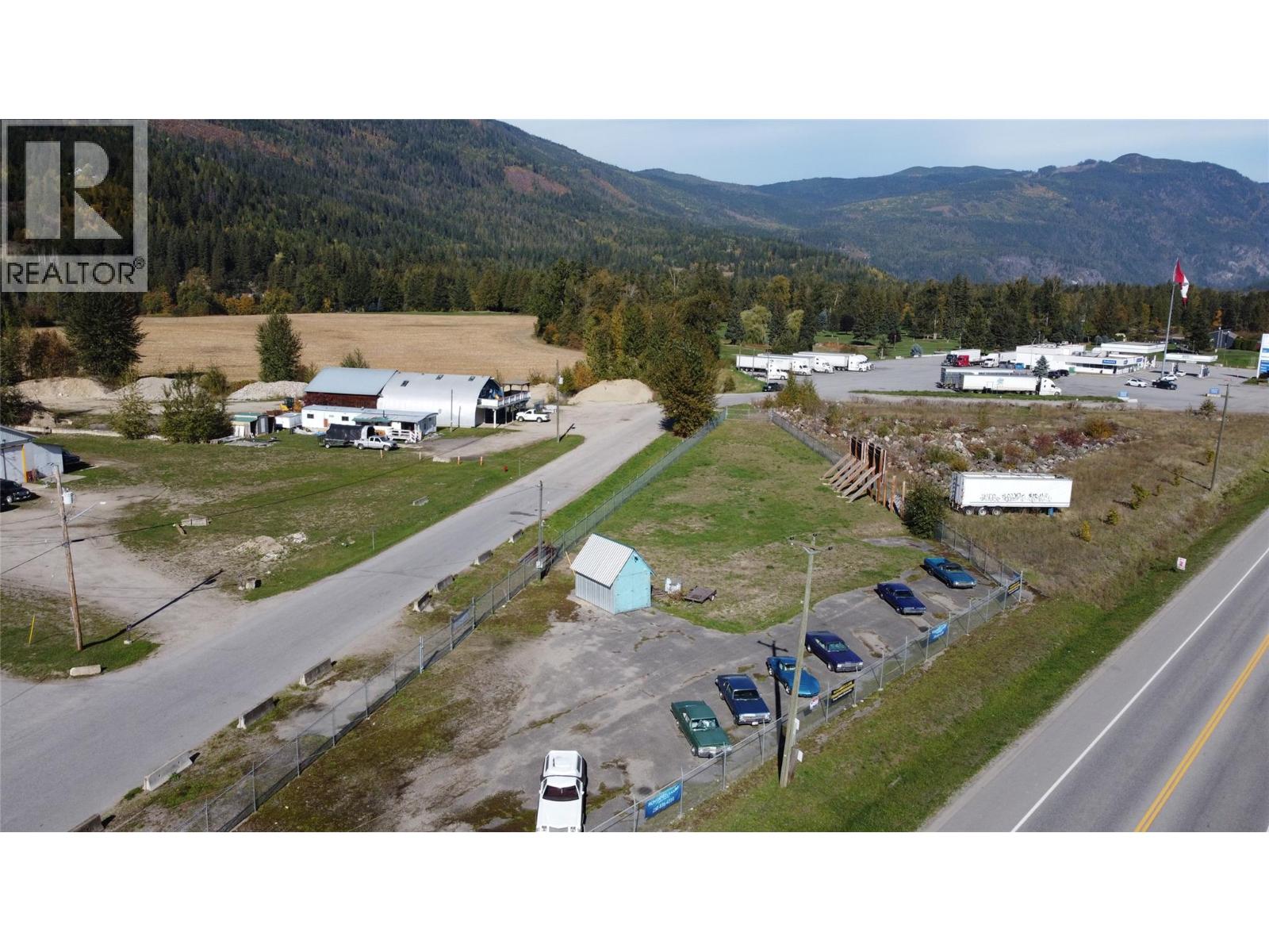  1310 Trans Canada Highway, Sicamous