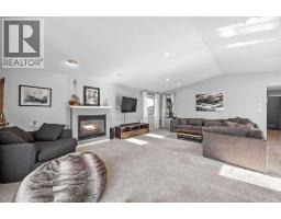 311 Glamorgan Crescent SW - photo 14