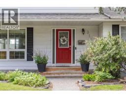 311 Glamorgan Crescent SW - photo 2